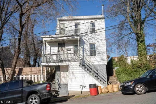 51 Jane St, Paterson City, NJ 07522