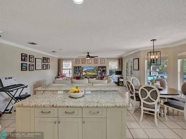 Pembroke Pines, FL 33029,17348 8th St