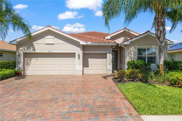 2255 Vermont LN, Naples, FL 34120