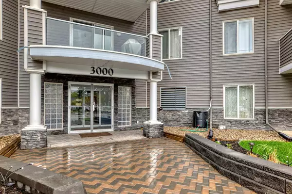 Calgary, AB T3L 2J9,3000 Tuscarora MNR NW #3315