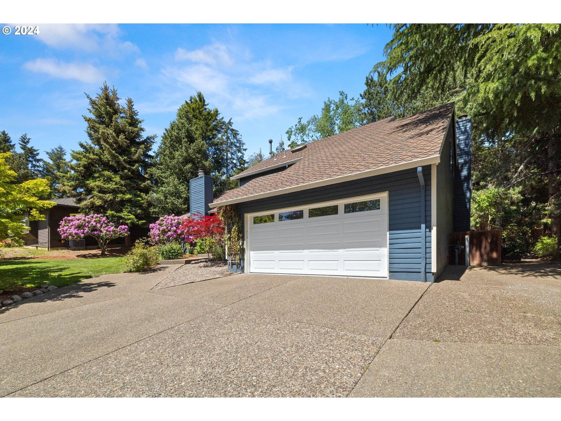 Lake Oswego, OR 97034,559 SUNNY HILL DR