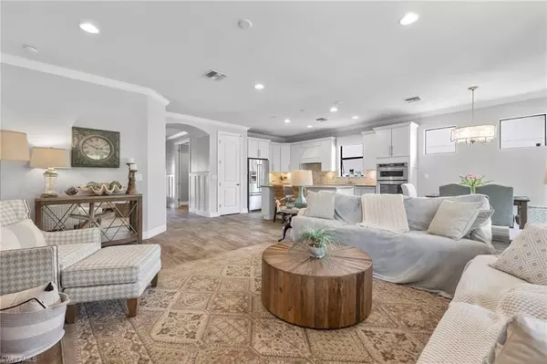 14589 Laguna DR, Fort Myers, FL 33908