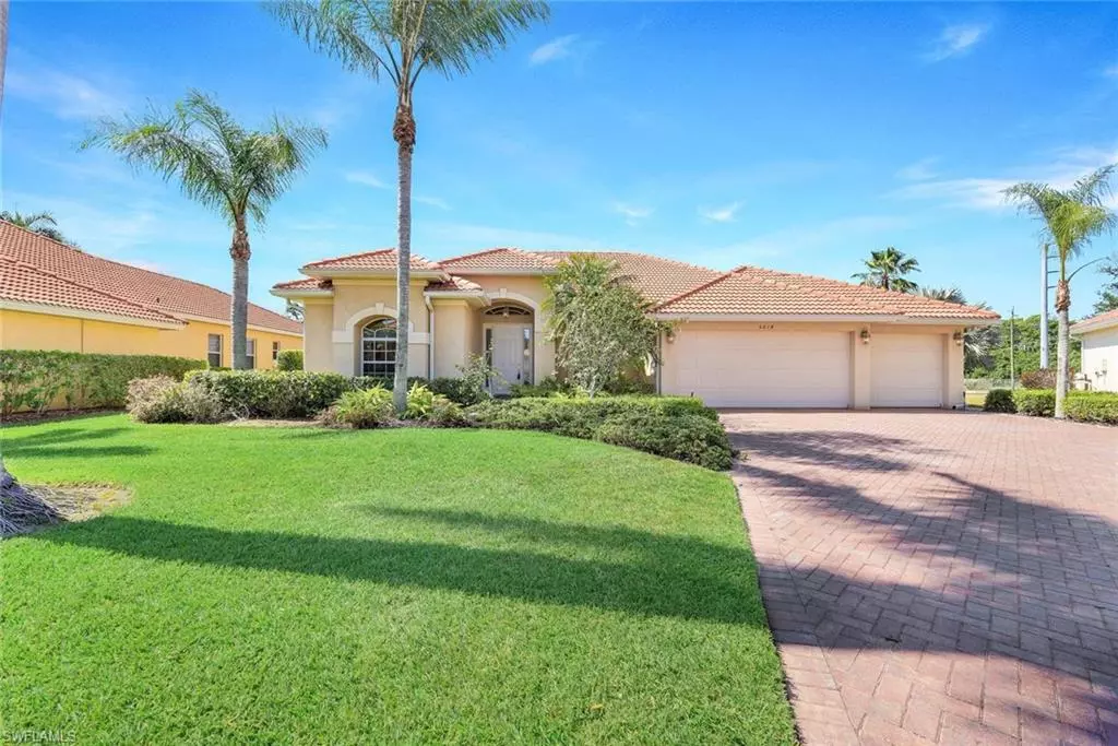 Naples, FL 34104,5014 Old Pond DR