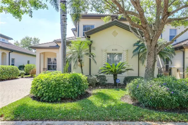 Naples, FL 34119,6135 Montelena CIR 3101