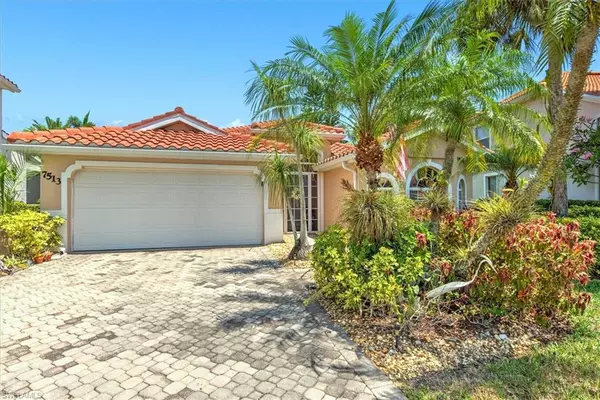 Naples, FL 34104,7513 Lourdes CT