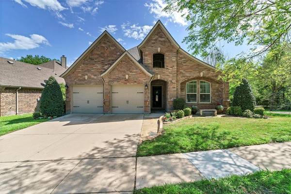 9941 Rolling Hills Drive, Fort Worth, TX 76126