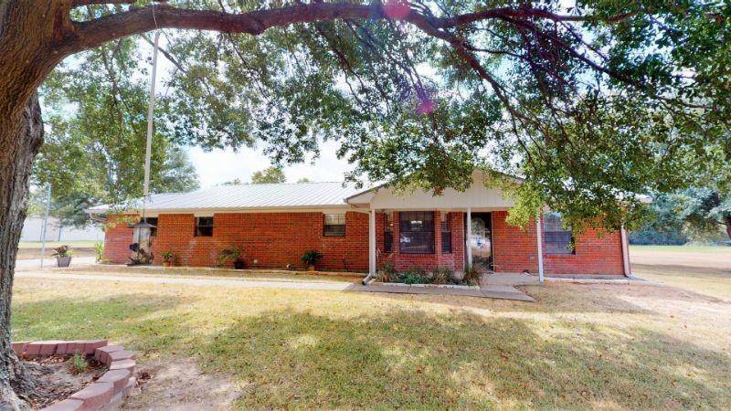 209 Country Lane, Malakoff, TX 75148