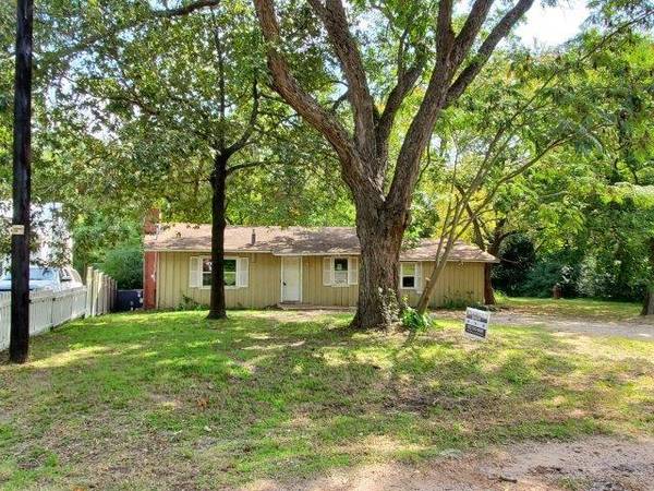 146 Dardenwood Way, Payne Springs, TX 75156