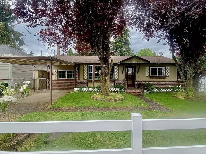 33671 SE MAPLE ST, Scappoose, OR 97056