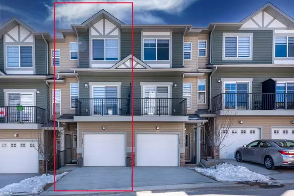 Calgary, AB T3R 2A2,813 Sage Hill GRV NW