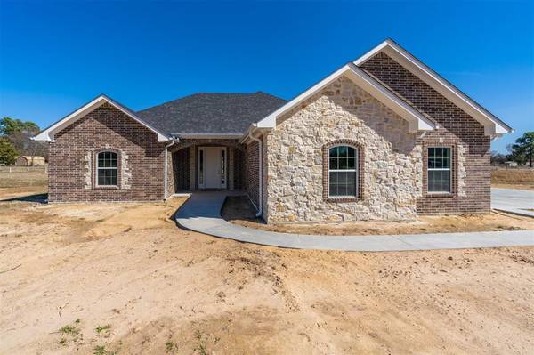 201 Briarwood, Emory, TX 75440