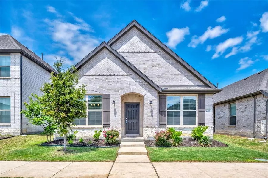 2040 Olivereta Drive, Little Elm, TX 75068