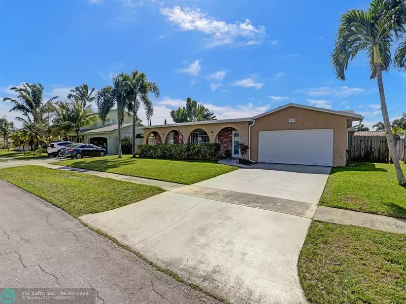 3951 NW 5 St., Coconut Creek, FL 33066-1809