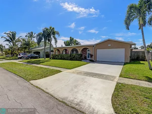 3951 NW 5 St.,  Coconut Creek,  FL 33066-1809