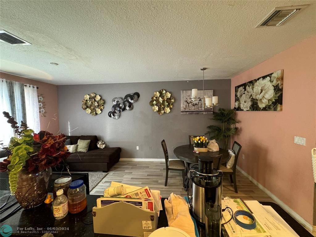 North Lauderdale, FL 33068,[StreetName,UnitNumber,StreetNumber,StreetDirPrefix]