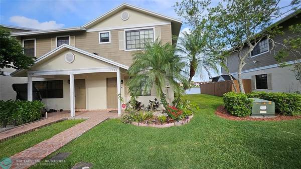 1033 NW 107TH AV  #1033,  Pembroke Pines,  FL 33026