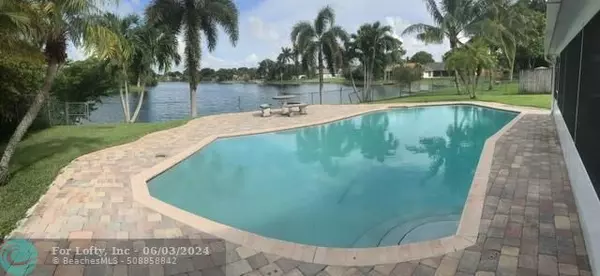 Cooper City, FL 33328,4880 SW 104th Ave