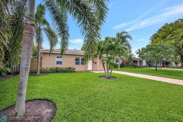 110 NE 48th St, Oakland Park, FL 33334