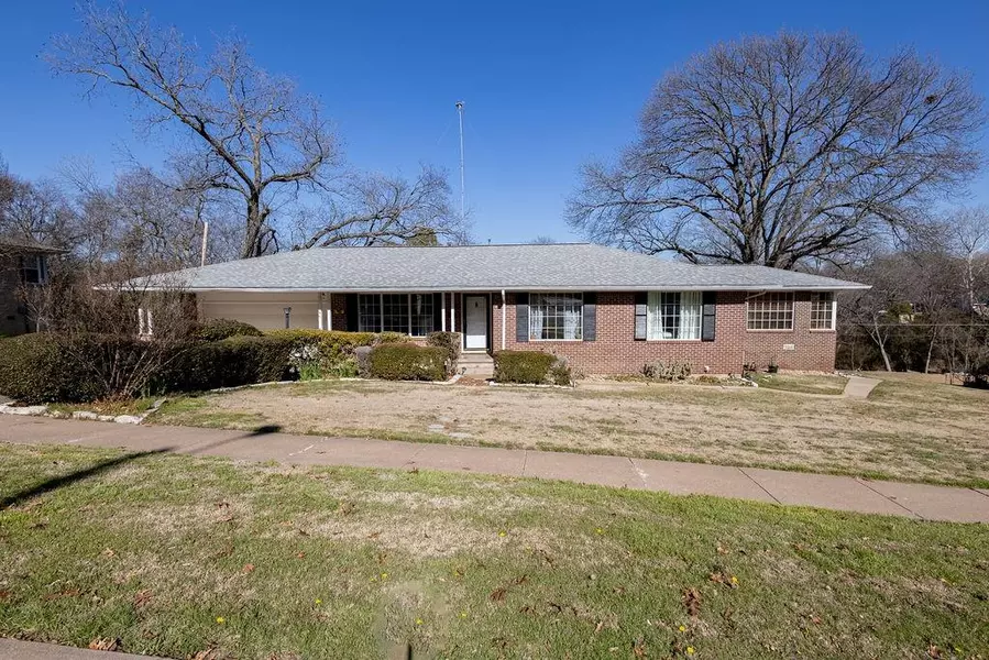 605 Kessler Boulevard, Sherman, TX 75092