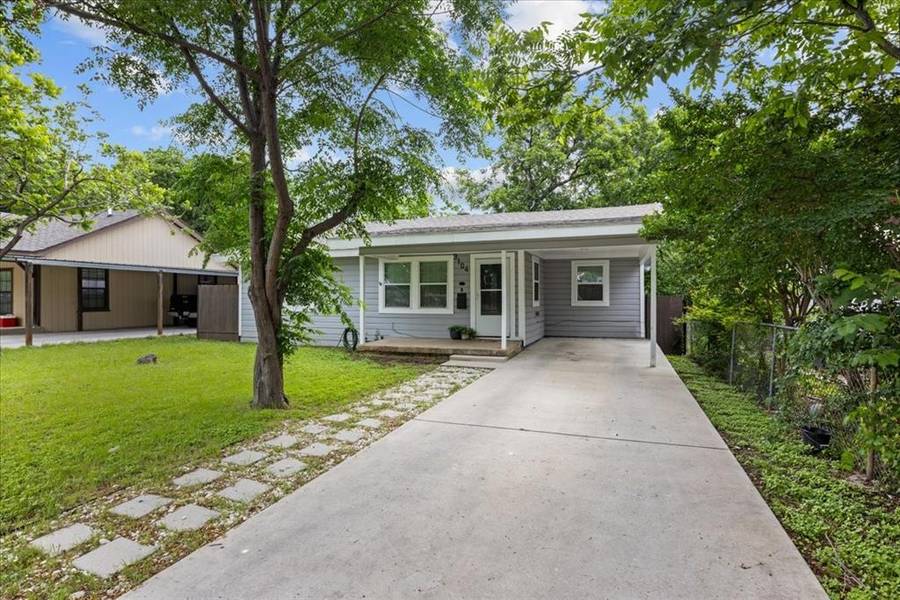 3104 N Elm Street, Fort Worth, TX 76106