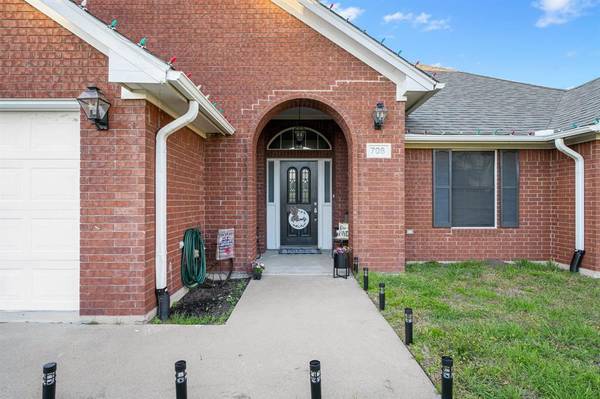 Van Alstyne, TX 75495,708 Elm Circle