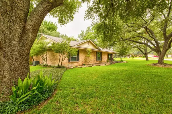 Cleburne, TX 76033,816 Shady Creek Drive