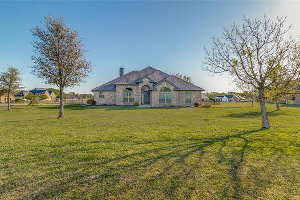 897 Cypress Point Drive, Gunter, TX 75058