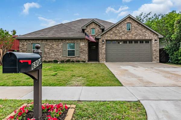 6904 Southampton Drive, North Richland Hills, TX 76182