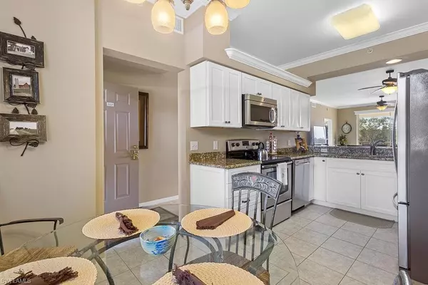 Naples, FL 34112,3790 Sawgrass WAY 3225