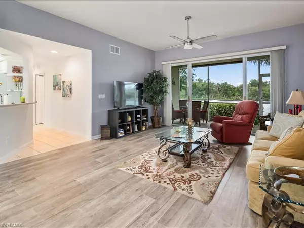 Naples, FL 34114,25085 Peacock LN 102