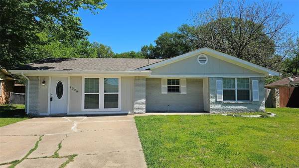 1309 Crestview Drive,  Kaufman,  TX 75142