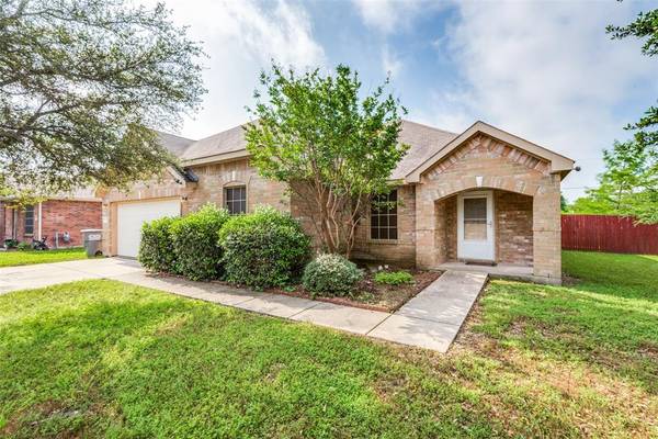 1320 Devine Drive, Lancaster, TX 75146