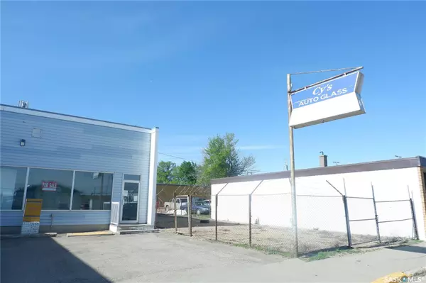 Assiniboia, SK S0H 0B0,112-114 2nd AVENUE E