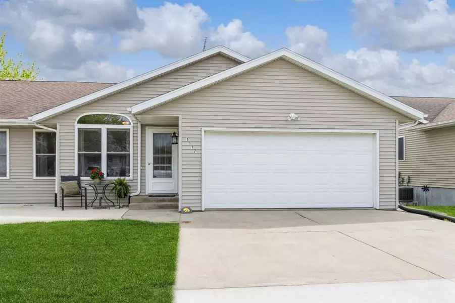 1117 E Adams Street, Washington, IA 52353