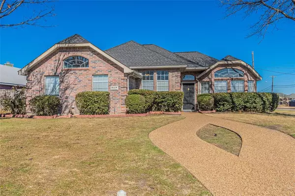 1407 Old Knoll Drive, Wylie, TX 75098