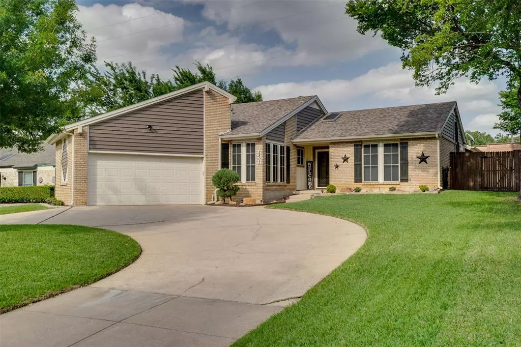 Arlington, TX 76016,2807 Hedgeway Drive