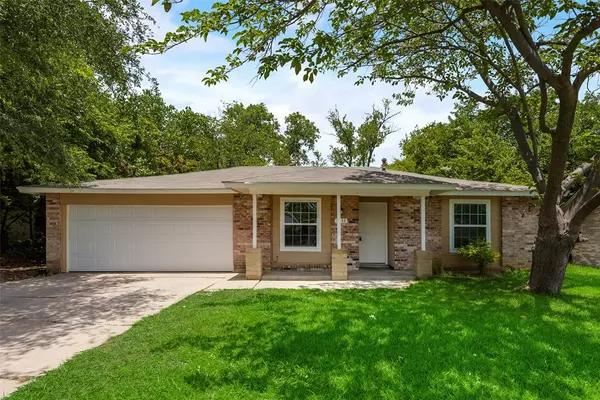 1411 Rambler Drive, Arlington, TX 76014