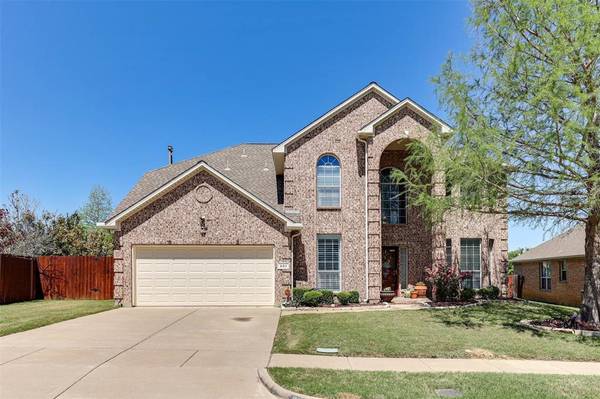 501 Crownpoint Lane, Arlington, TX 76002