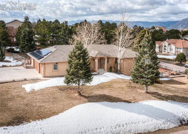 1655 Outrider WAY, Monument, CO 80132