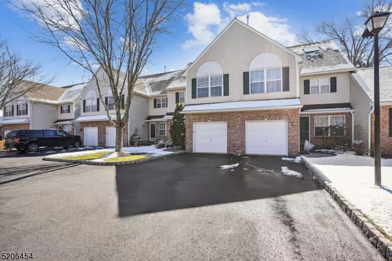 Long Hill Twp., NJ 07946,11 Cooper Ln