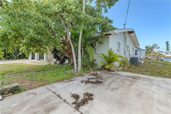 2615 Sanibel BLVD, St. James City, FL 33956