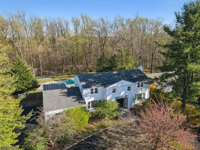 30 Kean Rd, Millburn Twp., NJ 07078