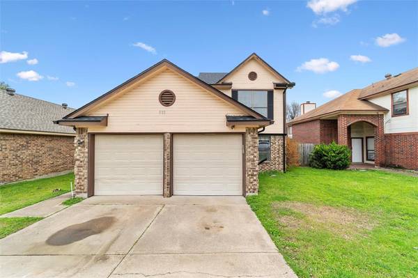 933 Sylvan Creek Drive, Lewisville, TX 75067