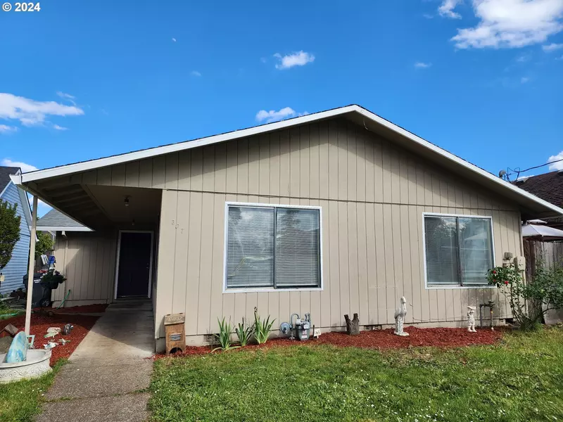 307 BERKLEY AVE, Molalla, OR 97038