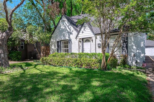 7203 Casa Loma Avenue,  Dallas,  TX 75214