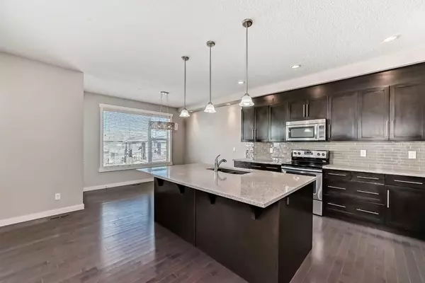 Calgary, AB T3R 1M9,554 Sherwood BLVD NW