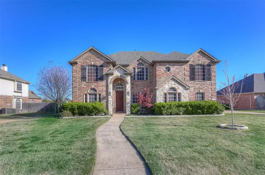 1332 Bassett Hound Drive, Fort Worth, TX 76052