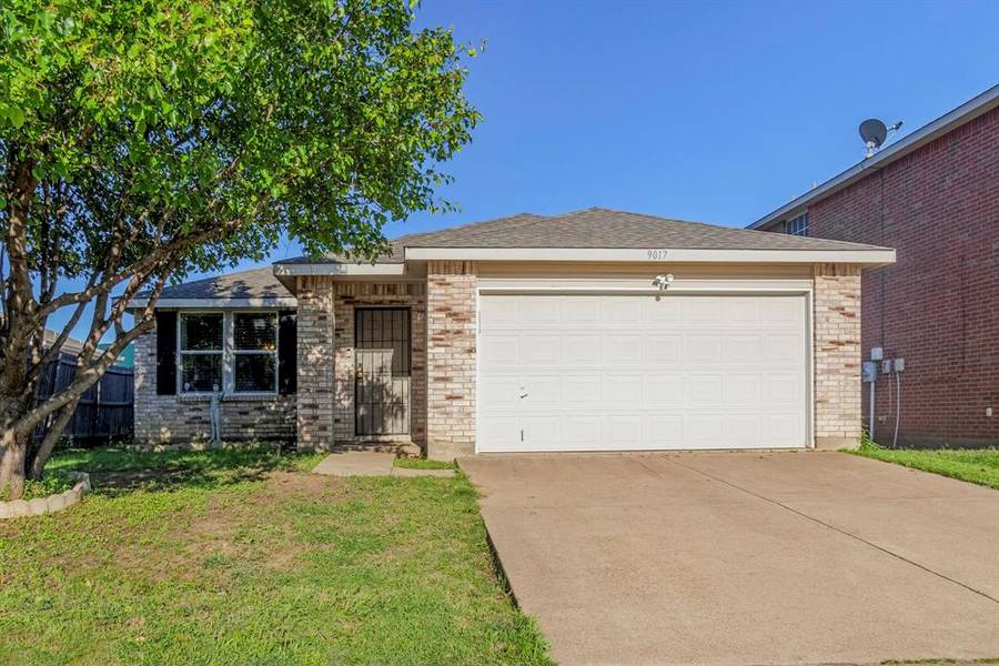 9017 Quarter Horse Lane, Fort Worth, TX 76123