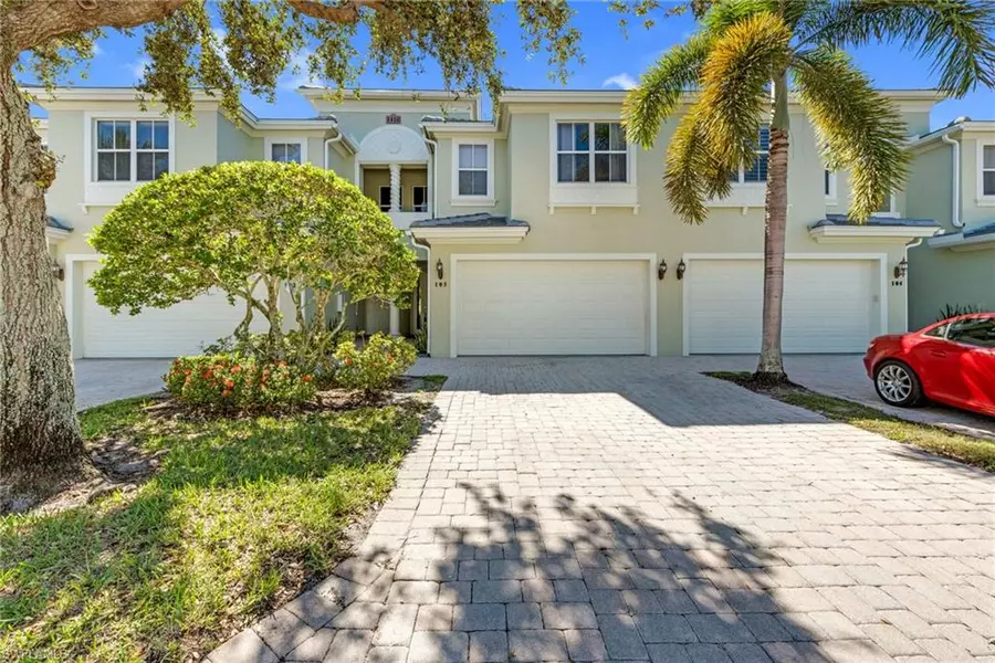 1410 Mariposa CIR 103, Naples, FL 34105