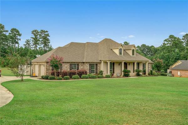 1515 Country Club Circle, Minden, LA 71055